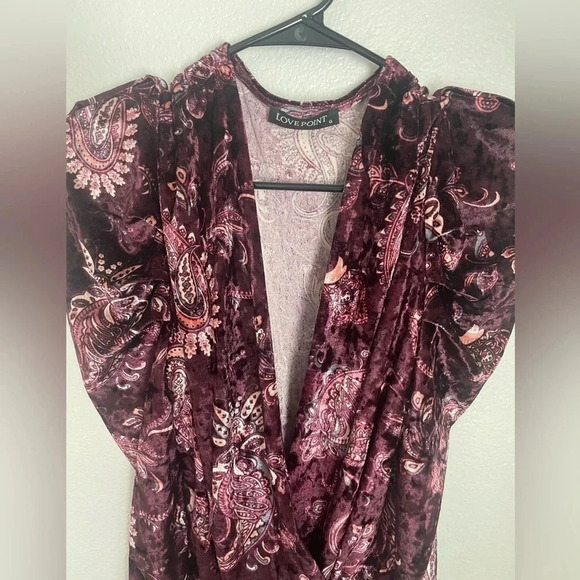 Love Point Velvet Jumper. Dark maroon size large snap button closure. - Picture 3 of 8